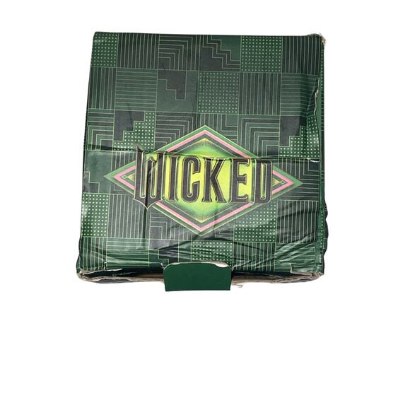 Wicked Glinda Glass Pedestal Footed Mug Cup Boxed Alamo Drafthouse - Picture 11 of 12